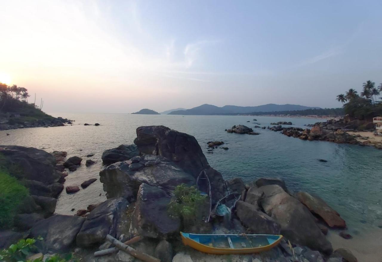 Pacific Sunset View Palolem Hotel Exterior photo